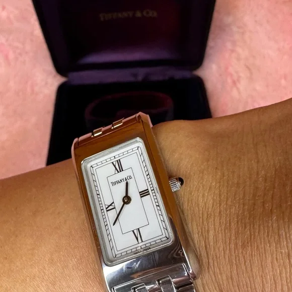 TIFFANY AND CO. Classic Rectangle Roman Watch Quartz AUTHENTIC - Picture 7 of 8
